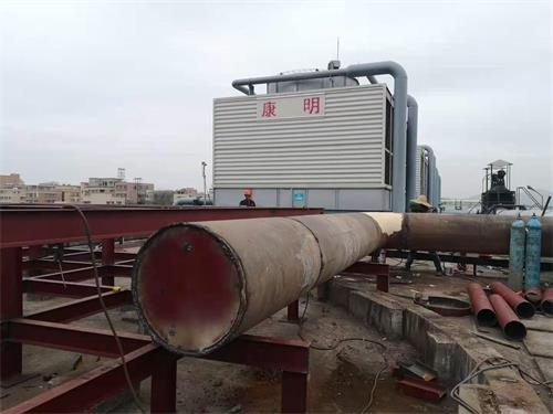 開式冷卻塔在空調系統如何實現節能的效果？？(閉式冷卻塔與開式冷卻塔)